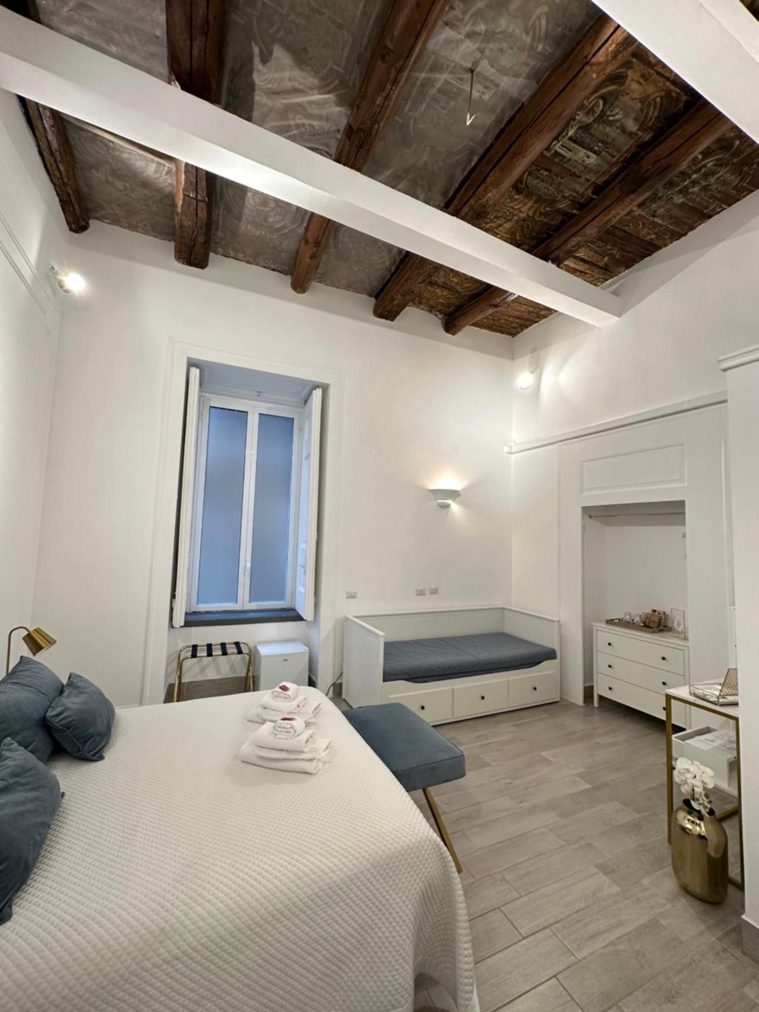 Maison M Napoli Boutique Rooms Eksteriør bilde