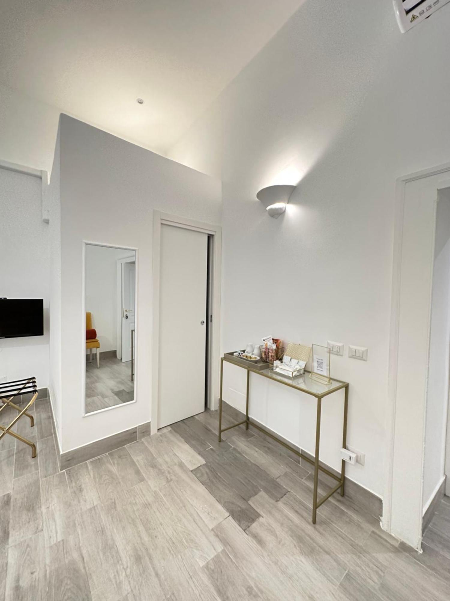 Maison M Napoli Boutique Rooms Eksteriør bilde
