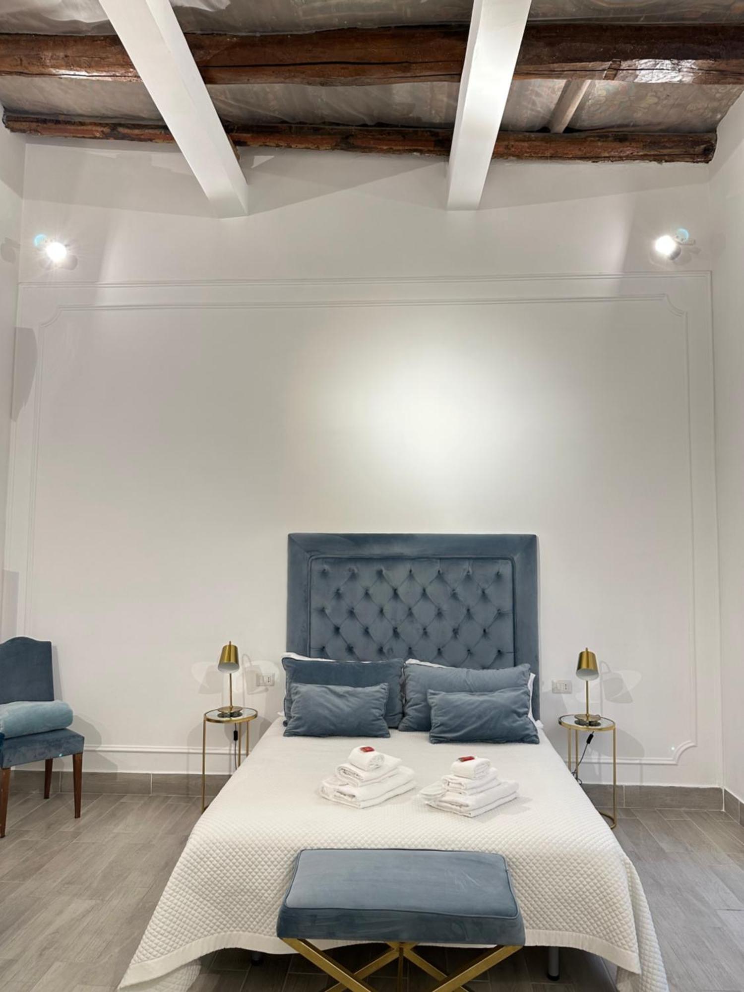 Maison M Napoli Boutique Rooms Eksteriør bilde