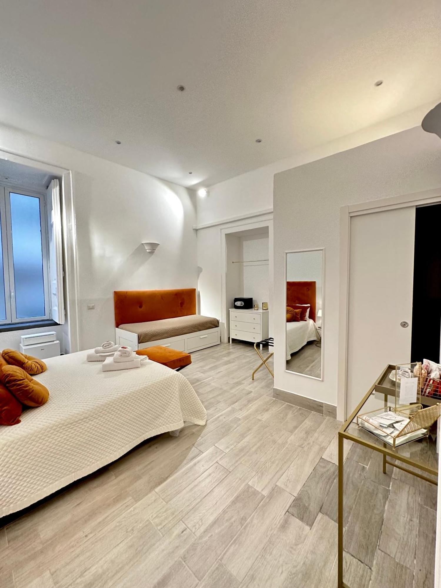 Maison M Napoli Boutique Rooms Eksteriør bilde